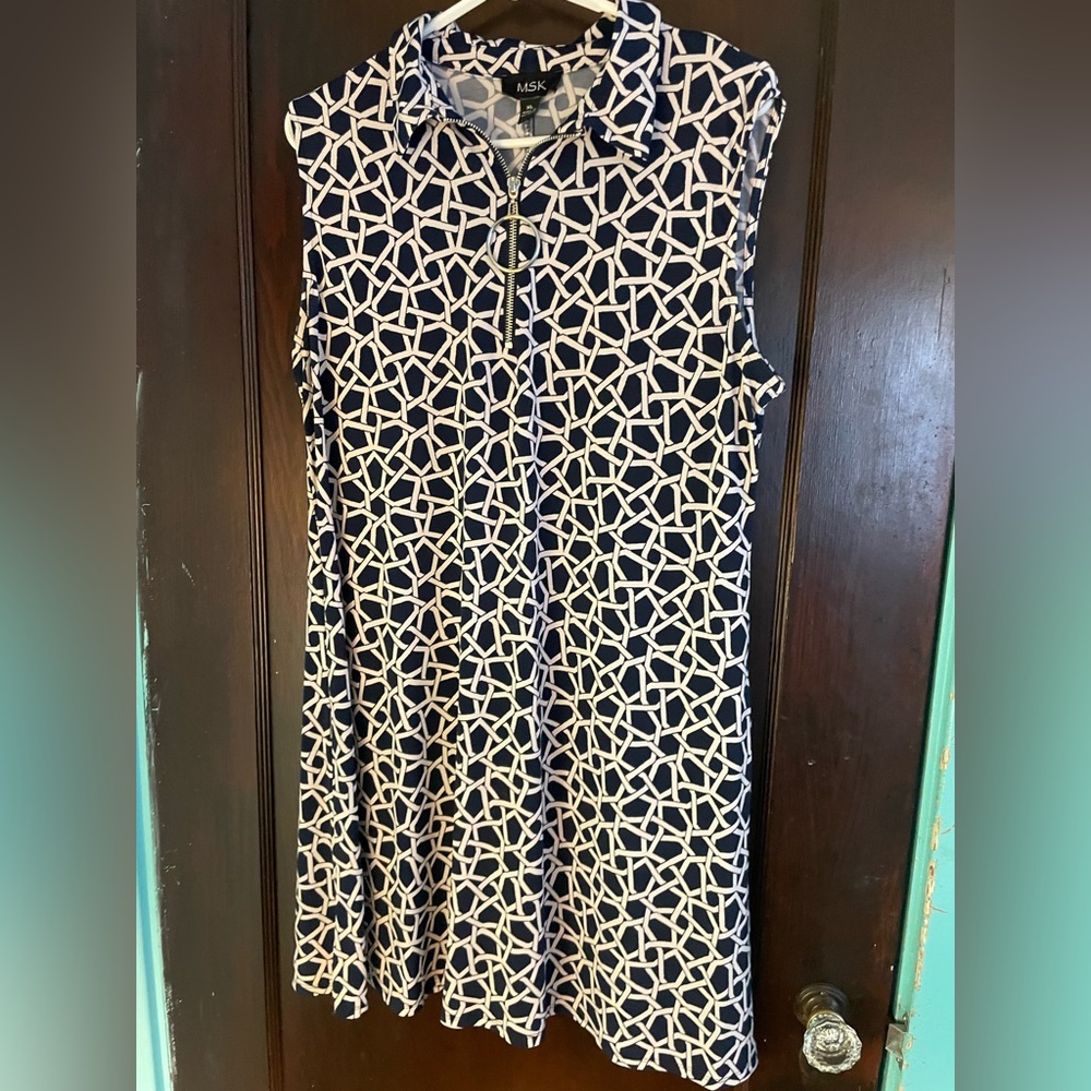 MSK Sleeveless dress with zipper front.